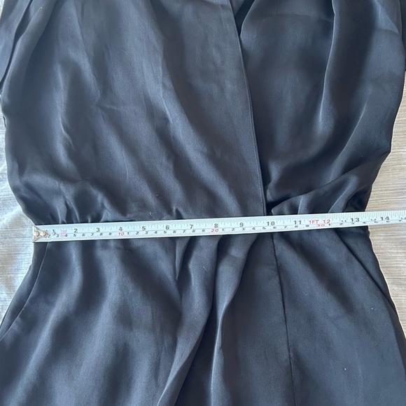 Bcbgeneration v-neck black pocket dress size 4 - Picture 9 of 11